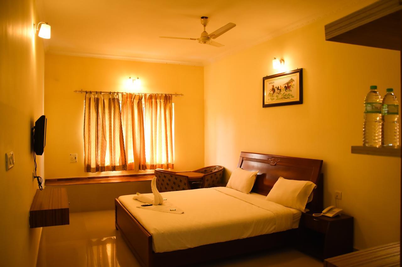 Ulo Hill Breeze Yelagiri Exterior foto