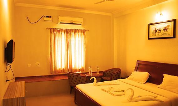 Ulo Hill Breeze Yelagiri Exterior foto